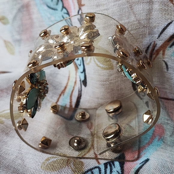 Thick Clear Plastic Gold Tone Rhinestone Snap Cuff Bracelet Emerald Seafoam EUC - Picture 10 of 16